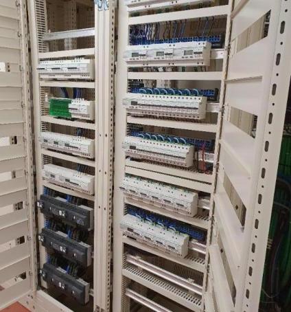Placement d'un TGBT 630A sur le site du Marius Renard